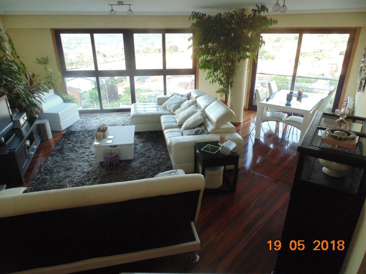Duplex Grandes Cristaleras Impresionantes Vistas Appartement Ourense Buitenkant foto